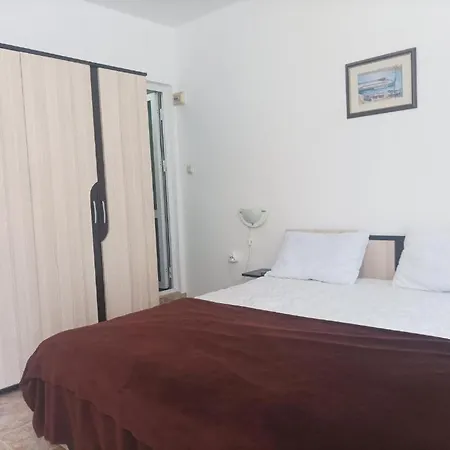 Family Magnolia - Summer Primorsko