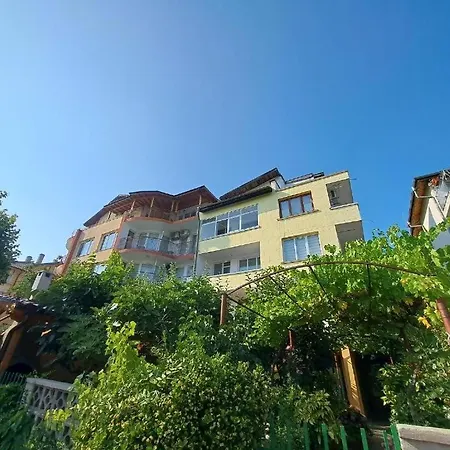 Family Magnolia - Summer Guest house 3*